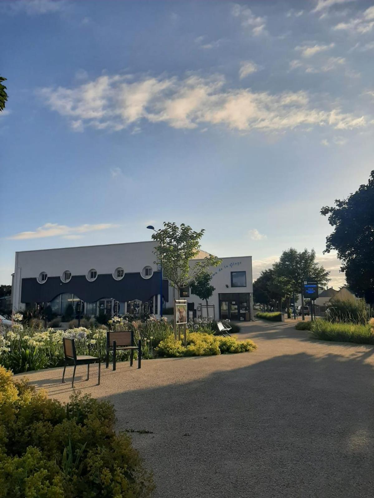 La Maison Rose - Avec Grand Jardin Clos A 300M De La Mer Hauteville-sur-Mer Extérieur photo